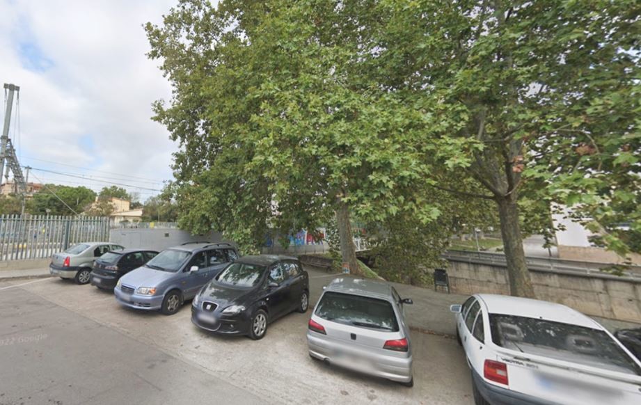Adif talar plataners de l'estaci de l'R3 per poder fer l'ampliaci de les vies